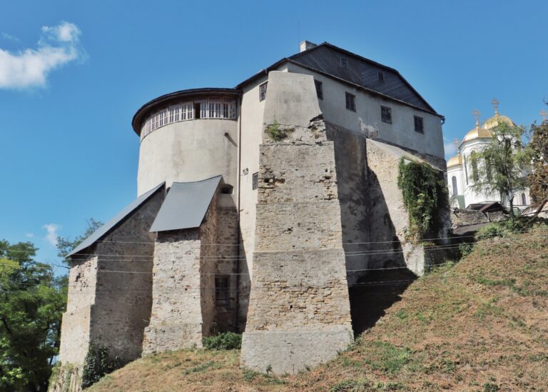Ostroh-14
